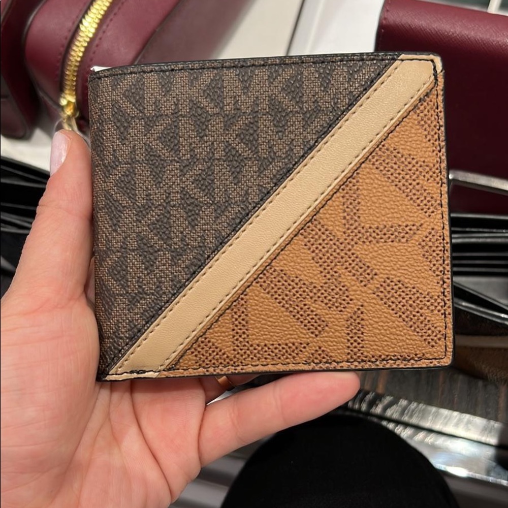 Michael Kors Men’s wallet